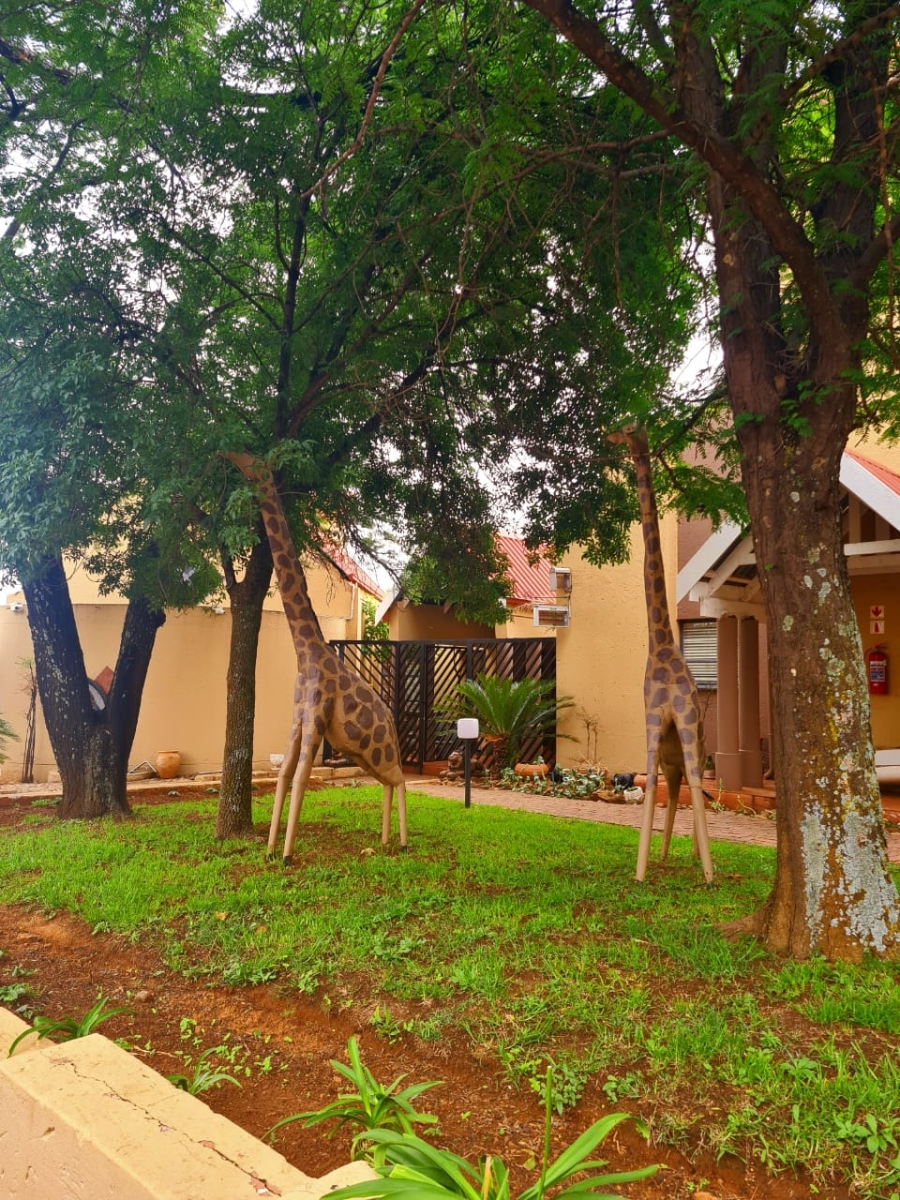 Commercial Property for Sale in Lindequesdrif North West